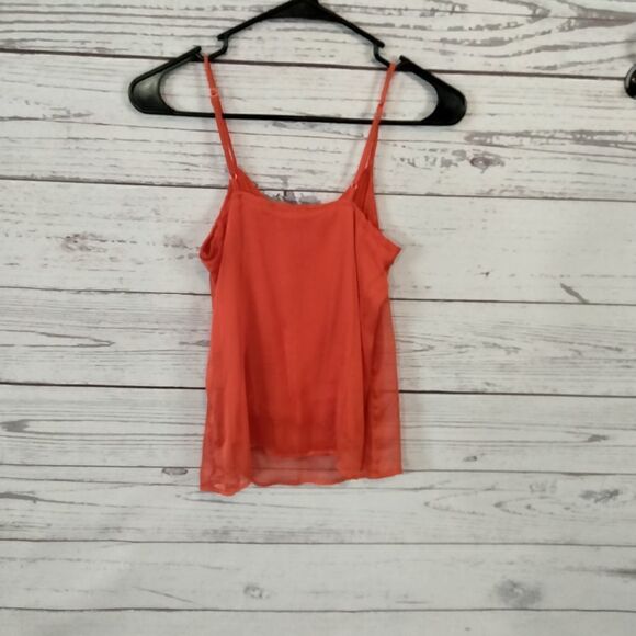 "Theā
Limited"āwoman'sĀ sleeveā
top - Picture 3 of 6